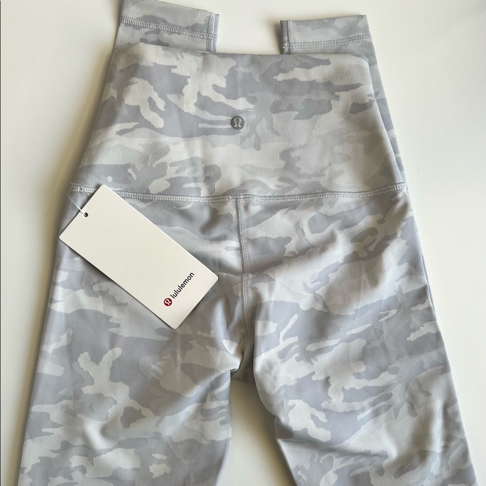 Lululemon Wunder Under SHR 28” Leggings-Size 4-BNWT